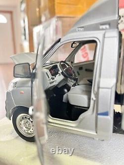 118 Scale 2023 Foton V1 Delivery Truck Cargo Van Diecast Model Car