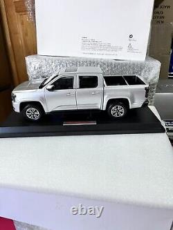 118 Scale Ford JMC Pickup Truck Sliver Diecast Model Car