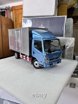 118 Scale Iveco C300 Cargo Truck Lorry Diecast Model Car