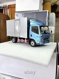 118 Scale Iveco C300 Cargo Truck Lorry Diecast Model Car