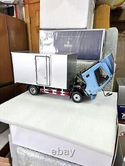 118 Scale Iveco C300 Cargo Truck Lorry Diecast Model Car