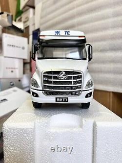 124 Scale DF Motor T7 White Truck Tractor Diecast Model Car