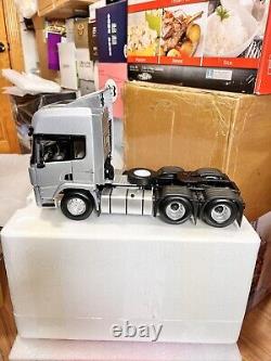 124 Scale Shacman MAN X5000 Silver Truck Tractor Diecast Model Car