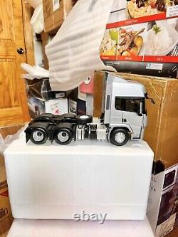 124 Scale Shacman MAN X5000 Silver Truck Tractor Diecast Model Car