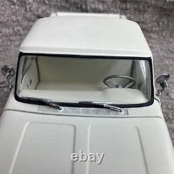 1965 Ford F-100 Pickup Truck White Vintage Sun Star Diecast 118 Scale No Box