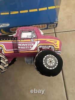 1985 R&B Inc. Dream Wheels Plush Monster Wheels Truck with Title & Package Chevy