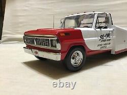 So-cal Speed Shop Ford F-350 Diecast Ramp Truck Car Hauler 1/18 Acme A1801410