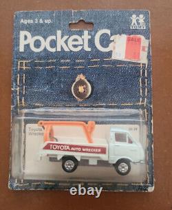VINTAGE TOMICA TOYOTA HIACE AUTO WRECKER TOW TRUCK pocket cars
